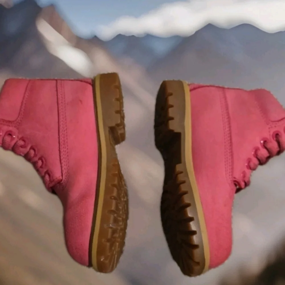 Cute Kids's Timberland Premium Waterproof Boots in a fuchsia prism pinkish Sz 9. - Picture 4 of 8